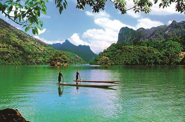 Le lac Ba Bê, la perle verte du Nord-Est ảnh 1 Le lac Ba Bê, la perle verte du Nord-Est ảnh 1