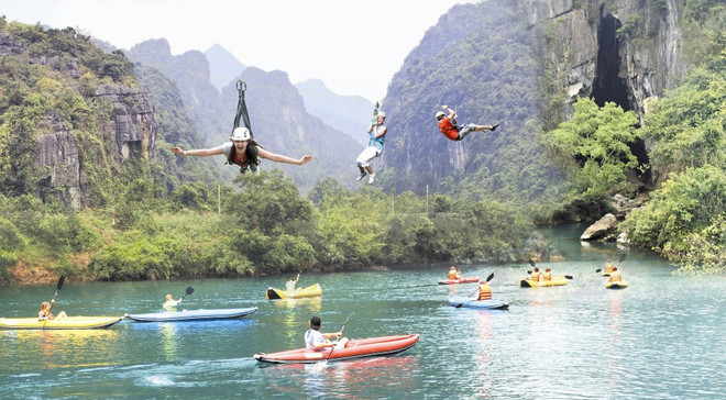 Semaine de la découverte de la beauté des grottes de Quang Binh ảnh 2 Semaine de la découverte de la beauté des grottes de Quang Binh ảnh 2