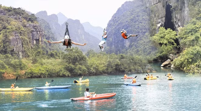 Semaine de la découverte de la beauté des grottes de Quang Binh ảnh 2