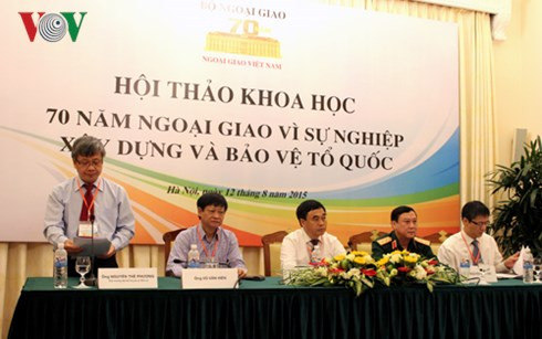 Séminaire "70 ans de diplomatie pour l’édification et de la protection du pays" ảnh 1 Séminaire "70 ans de diplomatie pour l’édification et de la protection du pays" ảnh 1