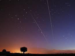 Perséides : pic d’étoiles filantes les 12 et 13 août ảnh 1 Perséides : pic d’étoiles filantes les 12 et 13 août ảnh 1