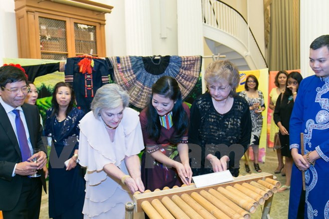 "Couleurs de la culture vietnamienne" aux Etats-Unis ảnh 1 "Couleurs de la culture vietnamienne" aux Etats-Unis ảnh 1