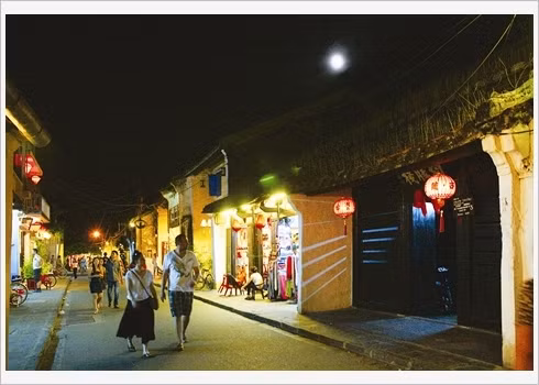 Hôi An à la tombée de la nuit ảnh 1 Hôi An à la tombée de la nuit ảnh 1