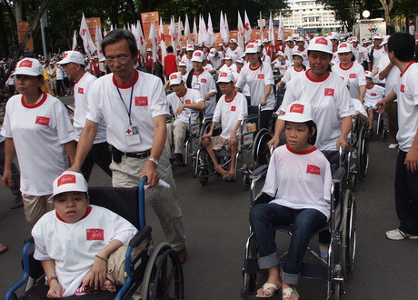 Au chevet des victimes de l’agent orange ảnh 1 Au chevet des victimes de l’agent orange ảnh 1