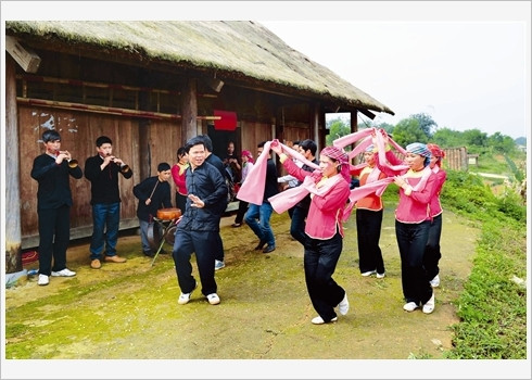 Se marier chez les Giay ảnh 1 Se marier chez les Giay ảnh 1