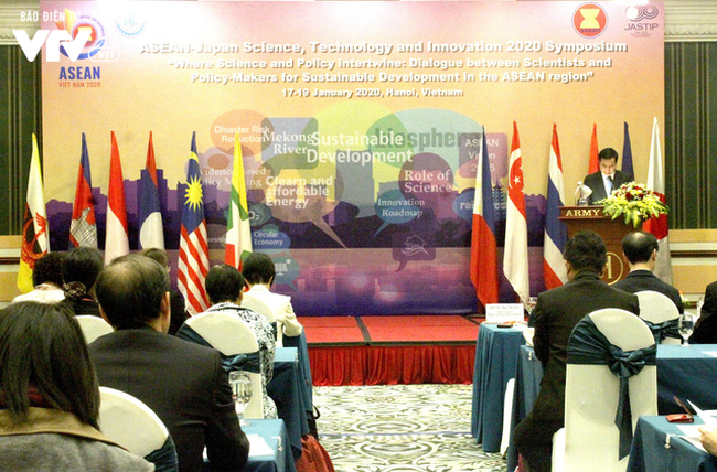 ASEAN : dialogue entre scientifiques et décideurs politiques pour le développement durable ảnh 1 ASEAN : dialogue entre scientifiques et décideurs politiques pour le développement durable ảnh 1