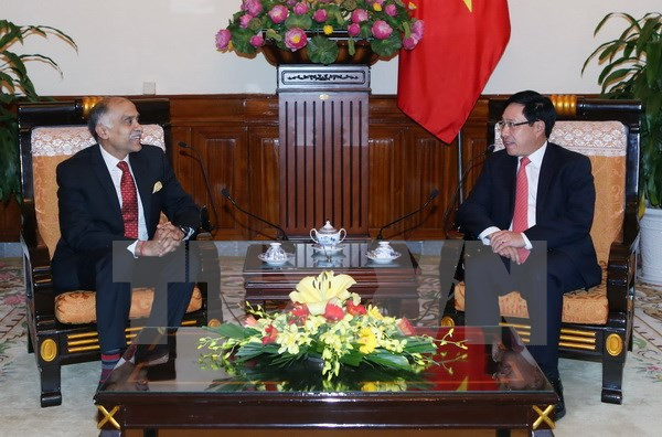 Le vice-Premier ministre Pham Binh Minh reçoit l’ambassadeur de l’Inde au Vietnam ảnh 1 Le vice-Premier ministre Pham Binh Minh reçoit l’ambassadeur de l’Inde au Vietnam ảnh 1