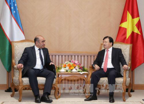 Le vice-PM Trinh Dinh Dung reçoit son homologue ouzbek Mirzaev Zoyir ảnh 1 Le vice-PM Trinh Dinh Dung reçoit son homologue ouzbek Mirzaev Zoyir ảnh 1