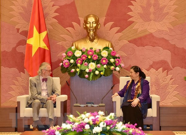 La vice-présidente de l’AN Tong Thi Phong reçoit un ancien secrétaire général de l'UIP ảnh 1 La vice-présidente de l’AN Tong Thi Phong reçoit un ancien secrétaire général de l'UIP ảnh 1