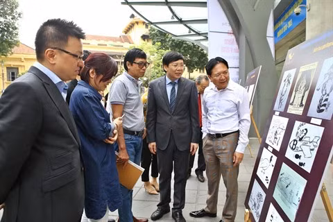 Lancement du 5e concours "Caricature de presse du Vietnam" ảnh 2