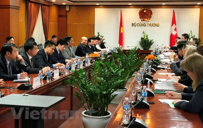Le Vietnam espère des liens plus forts avec la Suisse dans l’énergie verte ảnh 1 Le Vietnam espère des liens plus forts avec la Suisse dans l’énergie verte ảnh 1