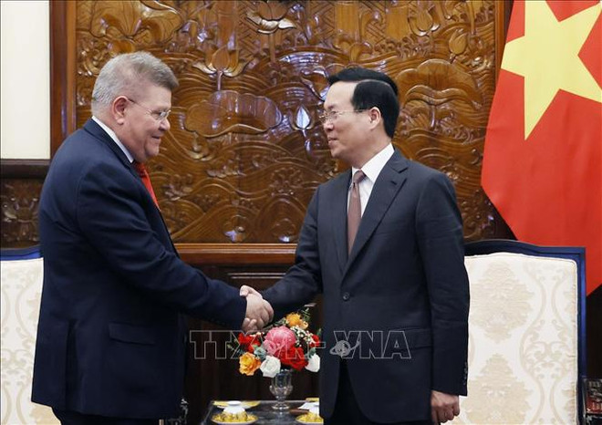 Le président Vo Van Thuong reçoit le secrétaire général de la Fédération syndicale mondiale ảnh 1 Le président Vo Van Thuong reçoit le secrétaire général de la Fédération syndicale mondiale ảnh 1