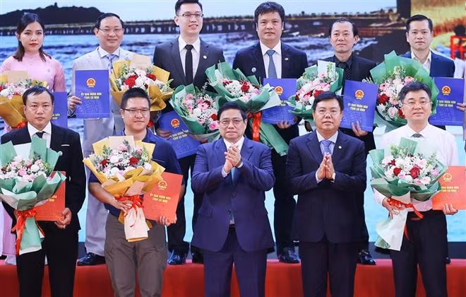 Le PM exhorte Ca Mau à exploiter pleinement le potentiel de développement durable ảnh 1 Le PM exhorte Ca Mau à exploiter pleinement le potentiel de développement durable ảnh 1