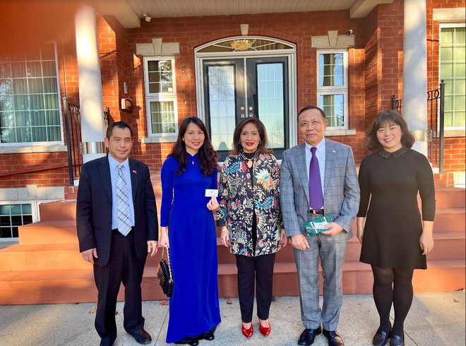 Promouvoir le commerce et les investissements entre les localités vietnamiennes et la province canadien de l'Alberta ảnh 1 Promouvoir le commerce et les investissements entre les localités vietnamiennes et la province canadien de l'Alberta ảnh 1