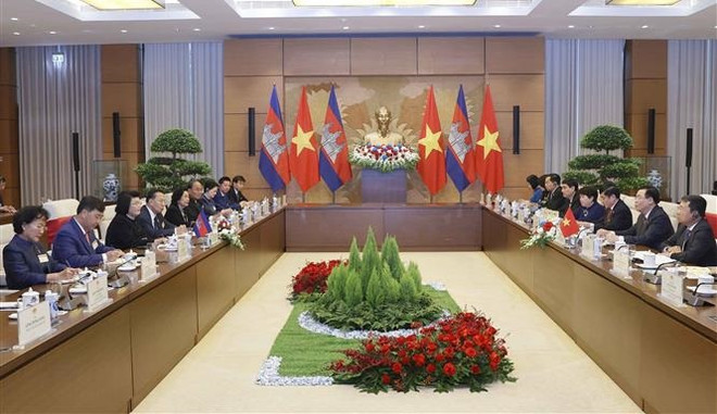 Vietnam-Cambodge : Entretien entre les présidents des Assemblées nationales ảnh 1