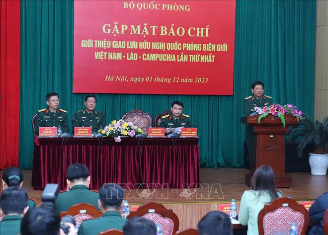 Le premier échange d’amitié de la défense frontalière Vietnam-Laos-Cambodge en vue ảnh 1 Le premier échange d’amitié de la défense frontalière Vietnam-Laos-Cambodge en vue ảnh 1