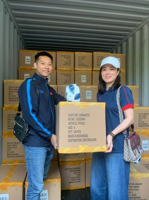 La FIFA fait don de plus de 50.000 ballons aux écoles du Vietnam ảnh 1 La FIFA fait don de plus de 50.000 ballons aux écoles du Vietnam ảnh 1
