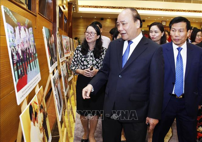 PM : l’économie doit aller de pair avec la culture ảnh 1 PM : l’économie doit aller de pair avec la culture ảnh 1