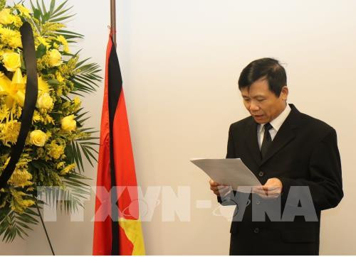 Cérémonie funéraire en mémoire du président Tran Dai Quang à New York ảnh 1 Cérémonie funéraire en mémoire du président Tran Dai Quang à New York ảnh 1