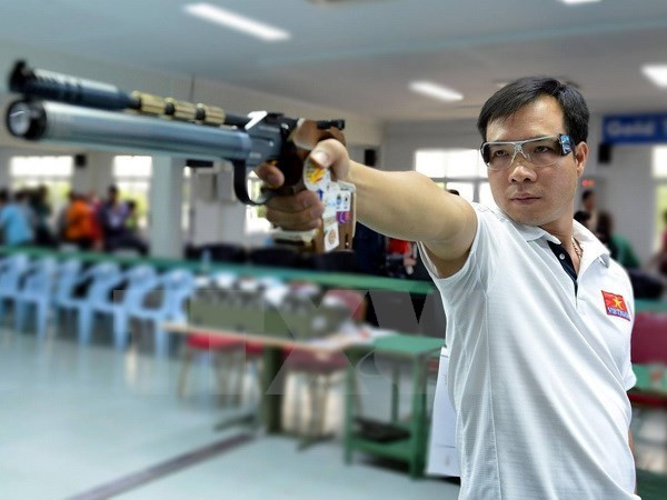 Tir : Hoang Xuan Vinh reste le roi au pistolet à 10m ảnh 1