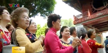 Une délégation de Viet kieu en Thaïlande en visite au Vietnam ảnh 1 Une délégation de Viet kieu en Thaïlande en visite au Vietnam ảnh 1
