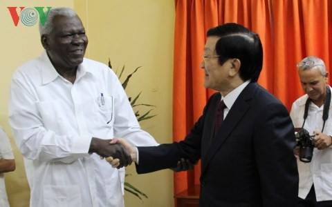 Le Vietnam prend en considération les relations d’amitié traditionnelles avec Cuba ảnh 1 Le Vietnam prend en considération les relations d’amitié traditionnelles avec Cuba ảnh 1