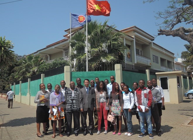 Le Vietnam accueille davantage d’étudiants mozambicains ảnh 1 Le Vietnam accueille davantage d’étudiants mozambicains ảnh 1