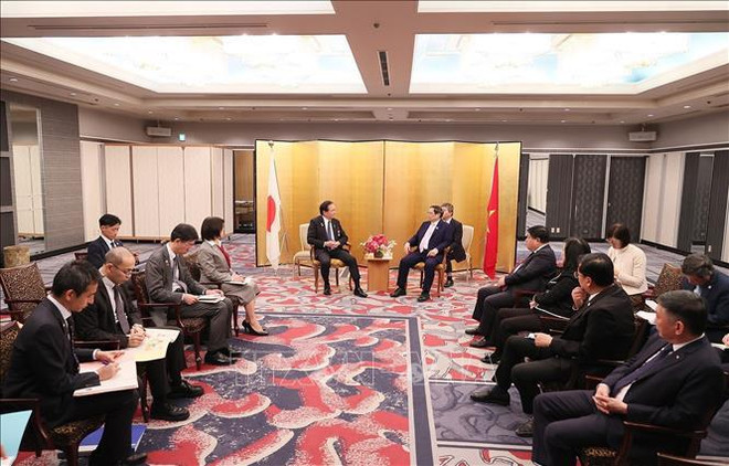 Le PM Pham Minh Chinh reçoit les gouverneurs de cinq préfectures japonaises ảnh 3