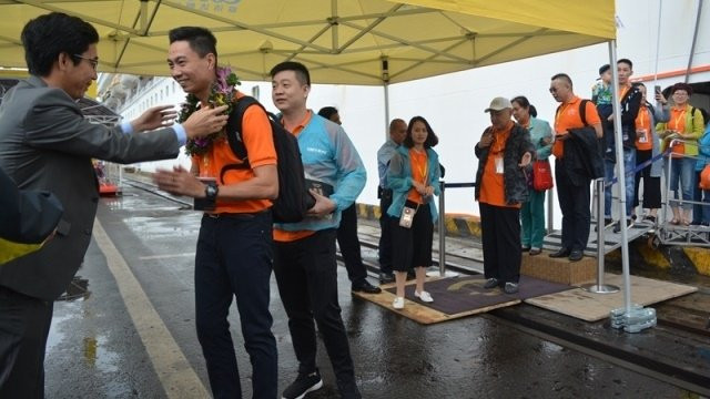 Avec 3 000 touristes à bord, le navire de croisière Costa Fortuna débarque à Dà Nang ảnh 1 Avec 3 000 touristes à bord, le navire de croisière Costa Fortuna débarque à Dà Nang ảnh 1