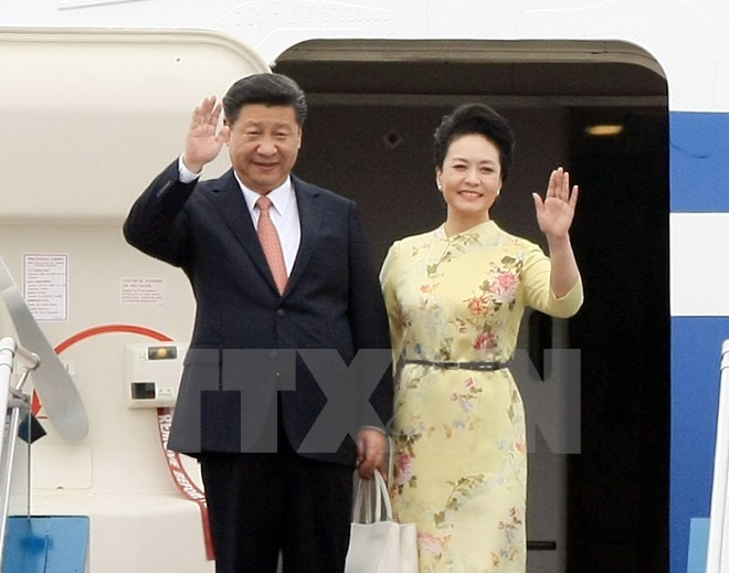 Le secrétaire général du Parti communiste et président chinois entame sa visite d'Etat au Vietnam ảnh 1 Le secrétaire général du Parti communiste et président chinois entame sa visite d'Etat au Vietnam ảnh 1