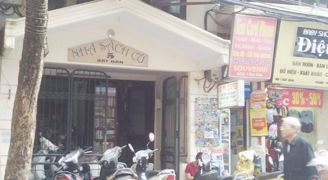 Quand les vieux livres « se réveillent » dans la capitale vietnamienne ảnh 2  Quand les vieux livres « se réveillent » dans la capitale vietnamienne ảnh 2