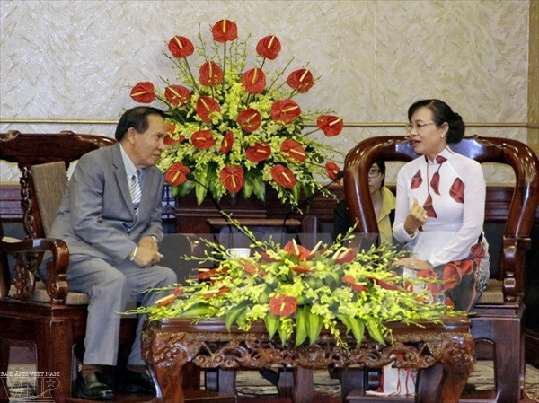 Coopération efficiente dans le travail du front entre HCM-Ville et Vientiane ảnh 1 Coopération efficiente dans le travail du front entre HCM-Ville et Vientiane ảnh 1