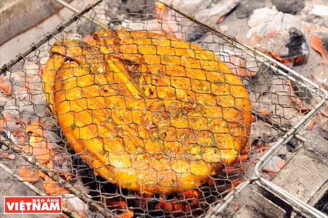 Raie au sel et aux piments verts grillée ảnh 3 Raie au sel et aux piments verts grillée ảnh 3