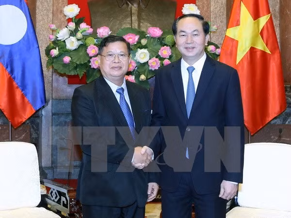 Le chef de l'Etat reçoit le vice-président de l'Assemblée nationale laotienne ảnh 1