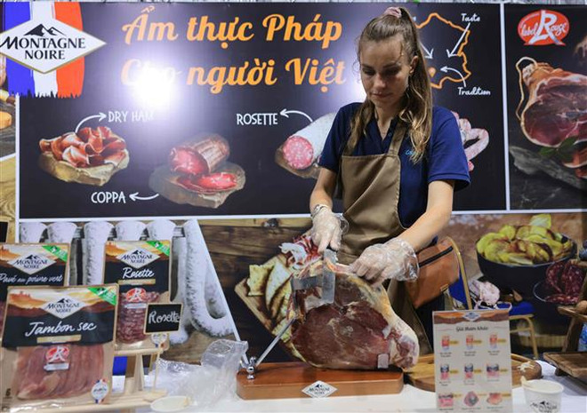 Ouverture du festival culinaire «Balade en France» 2024 à Hanoï ảnh 1 Ouverture du festival culinaire «Balade en France» 2024 à Hanoï ảnh 1