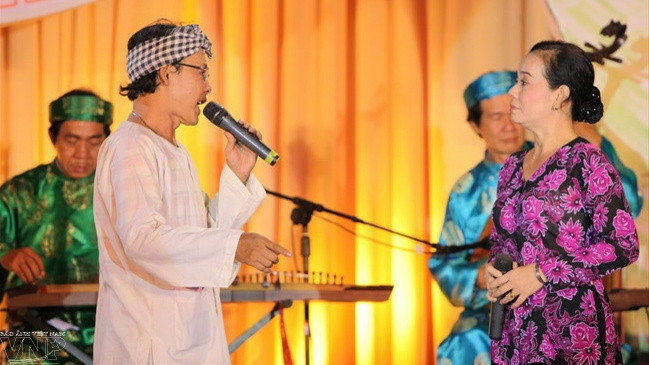 Mise en place d'un site d’internet pour le 2e festival national du «don ca tài tu» ảnh 1 Mise en place d'un site d’internet pour le 2e festival national du «don ca tài tu» ảnh 1