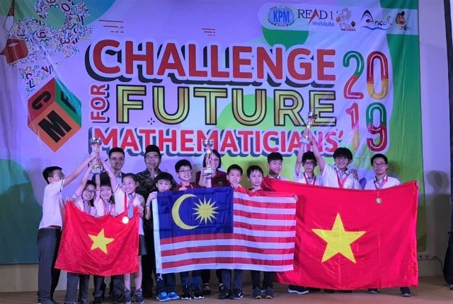 Concours «Défis des mathématiciens du futur»: Le Vietnam rafle dix médailles d’or ảnh 1