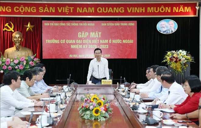 Les chefs de représentations vietnamiennes à l'étranger doivent assumer leur tâche confiée ảnh 1 Les chefs de représentations vietnamiennes à l'étranger doivent assumer leur tâche confiée ảnh 1