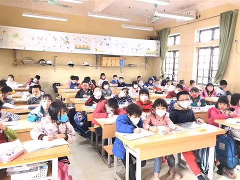 Coronavirus: écoles fermées, casse-tête pour les parents ảnh 1 Coronavirus: écoles fermées, casse-tête pour les parents ảnh 1