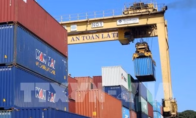 La JICA aide Da Nang à collecter des données sur le développement du port de Lien Chieu ảnh 1