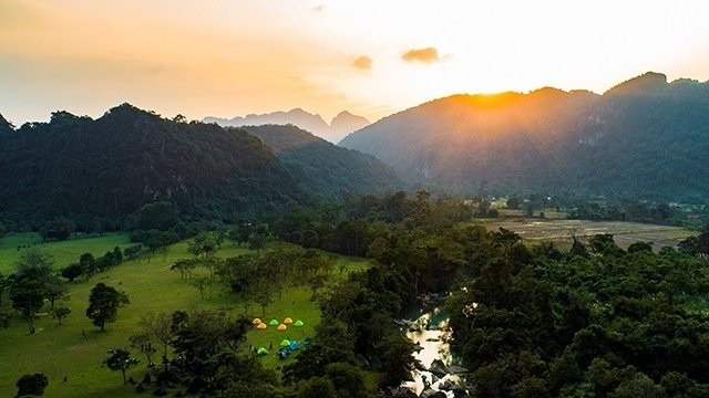 Quang Binh coopère avec Hanoi et Da Nang pour stimuler le tourisme intérieur ảnh 1 Quang Binh coopère avec Hanoi et Da Nang pour stimuler le tourisme intérieur ảnh 1