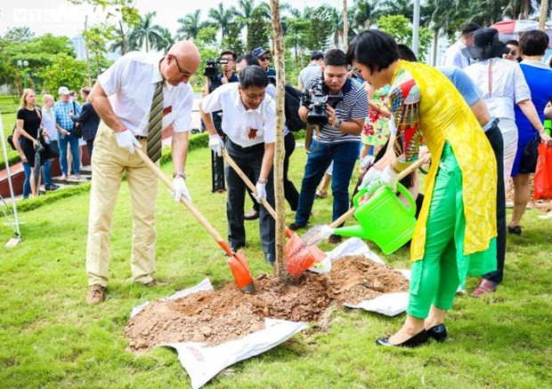 Le jour de la victoire de la Russie célébré à Hanoi ảnh 1 Le jour de la victoire de la Russie célébré à Hanoi ảnh 1