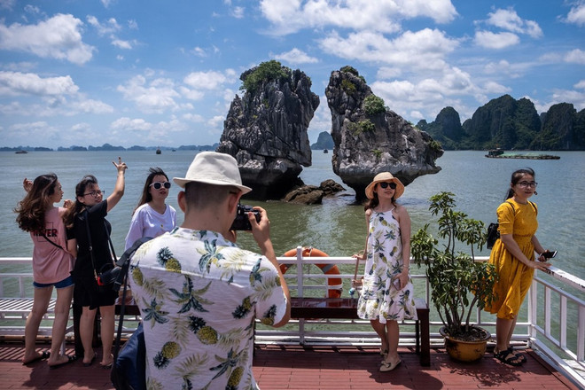 Bloomberg: Le tourisme vietnamien sort du « piège » de la pandémie de COVID-19 ảnh 1 Bloomberg: Le tourisme vietnamien sort du « piège » de la pandémie de COVID-19 ảnh 1