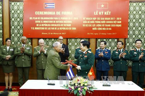 Le Vietnam et Cuba renforcent leur coopération dans la défense ảnh 1 Le Vietnam et Cuba renforcent leur coopération dans la défense ảnh 1