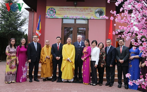 Des ambassadeurs asiatiques et européens se renseignent sur la culture vietnamienne ảnh 1 Des ambassadeurs asiatiques et européens se renseignent sur la culture vietnamienne ảnh 1