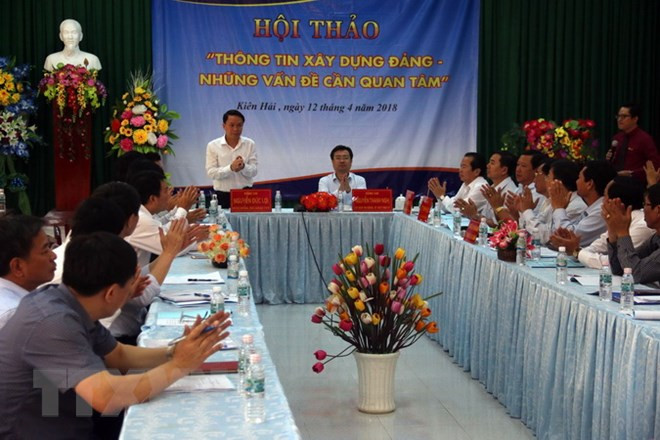 Colloque sur des modes à renforcer les informations sur l’édification du Parti ảnh 1 Colloque sur des modes à renforcer les informations sur l’édification du Parti ảnh 1