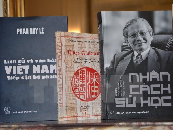L'historien Phan Huy Lê honoré par L’École française d’Extrême-Orient (EFEO) ảnh 1 L'historien Phan Huy Lê honoré par L’École française d’Extrême-Orient (EFEO) ảnh 1