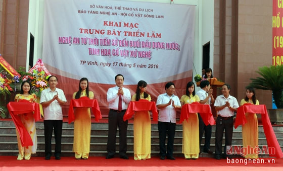 Des milliers d’objets précieux exposés au Musée de Nghê An ảnh 1