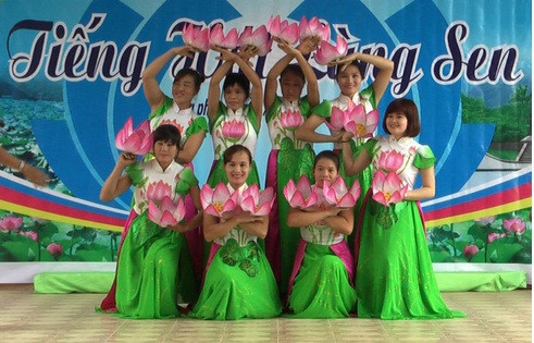 Activités de commémoration du 126e anniversaire de l'Oncle Ho ảnh 1 Activités de commémoration du 126e anniversaire de l'Oncle Ho ảnh 1