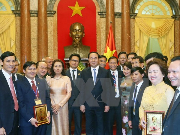 Le président rencontre des entrepreneurs exemplaires ảnh 1 Le président rencontre des entrepreneurs exemplaires ảnh 1